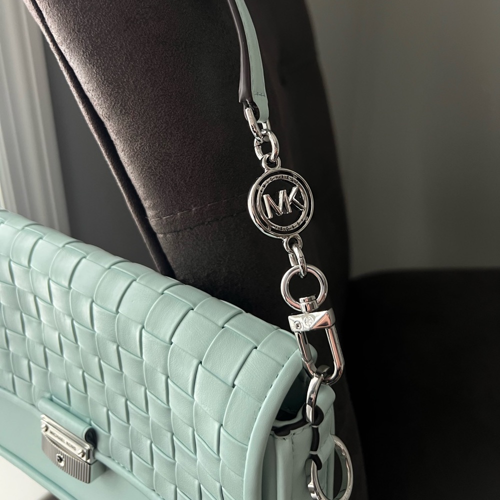Michael Kors MK Bradshaw Small Woven Leather Convertible Shoulder Bag/Crossbody - Picture 10 of 16
